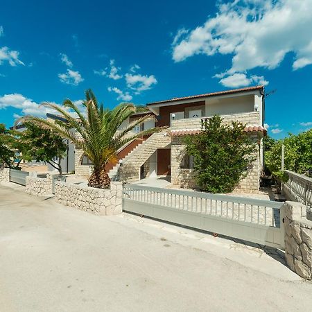 Apartments Lucica Vir Dış mekan fotoğraf