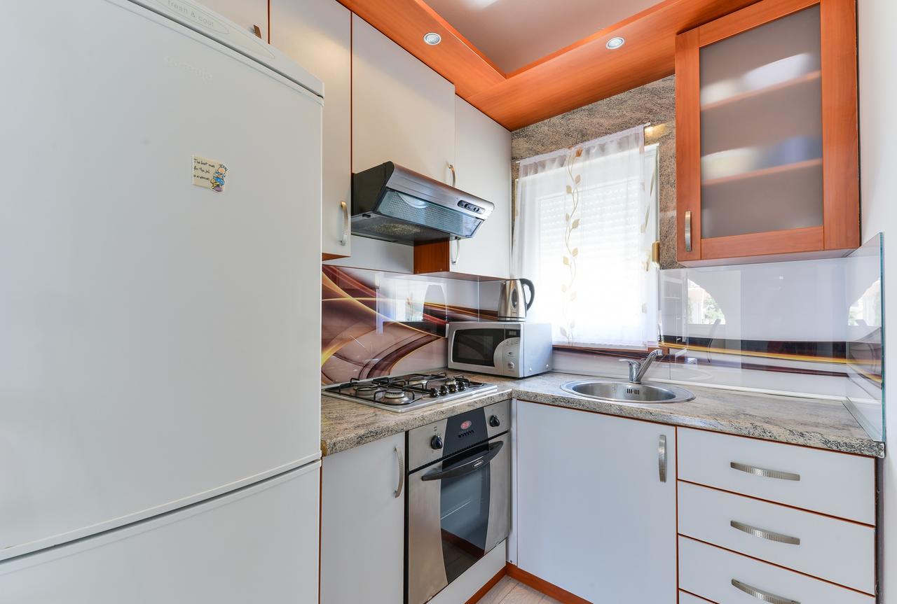 Apartments Lucica Vir Dış mekan fotoğraf